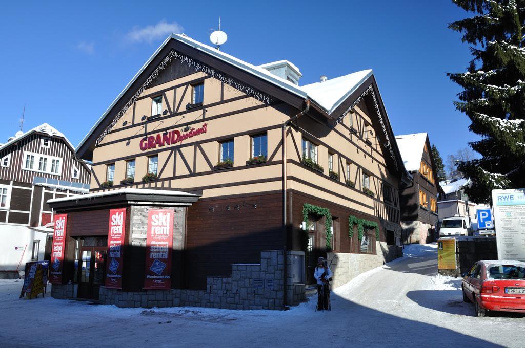 Grand Apartments Špindlerŭv Mlýn Exteriör bild